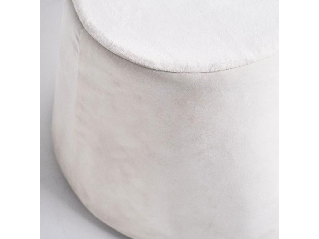 Beige Velvet Ottoman, 31.5 x 34 x 46.5 cm